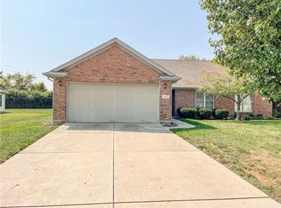 127 Brooke Woode Dr, Brookville, OH 45309