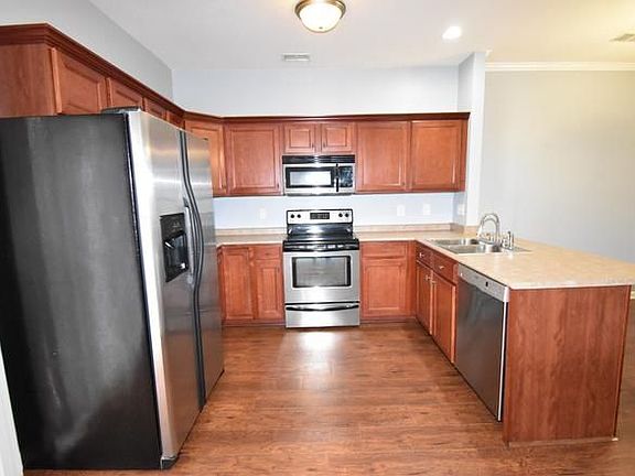 3rd image of 78 John Sevier Ave #78