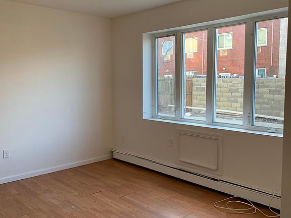 4th image of 209 Beach 101st St Floor 2