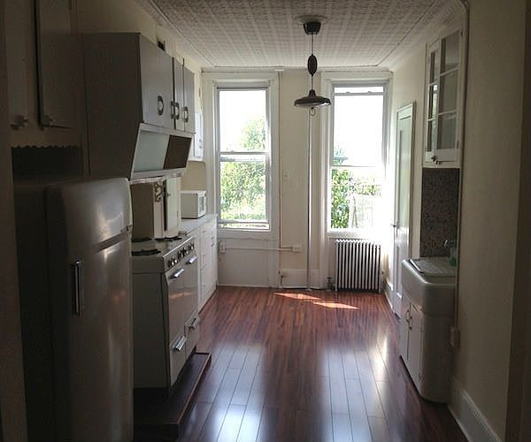 1st image of 112 Bedford Ave APT 3L