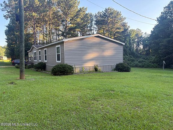2nd image of 1612 Shelby Ln SW