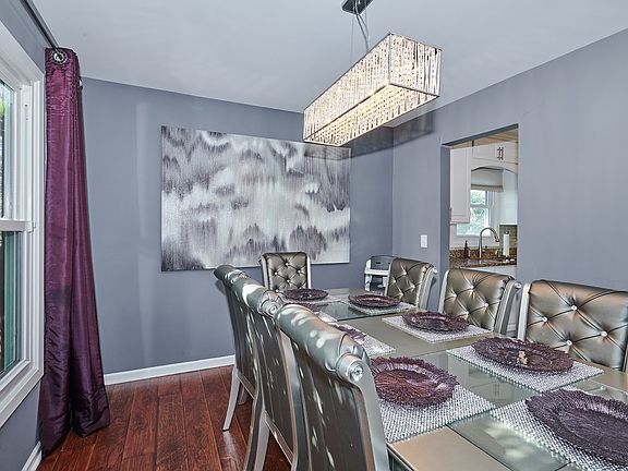 5th image of 1225 John Dr