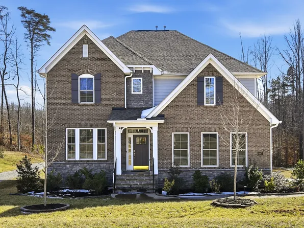 8867 Bakersfield Dr, Kernersville, NC 27284