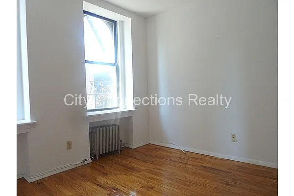 Rented by City Connections Realty | media 19