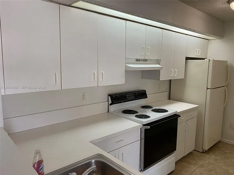 18820 NW 57th Ave #203 — Photo 10