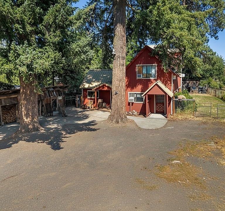 1st image of 6 Jennings Rd