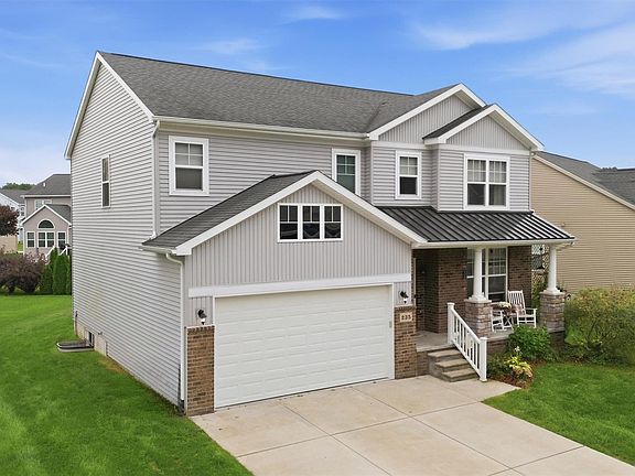 3rd image of 235 Crystal Wood Cir