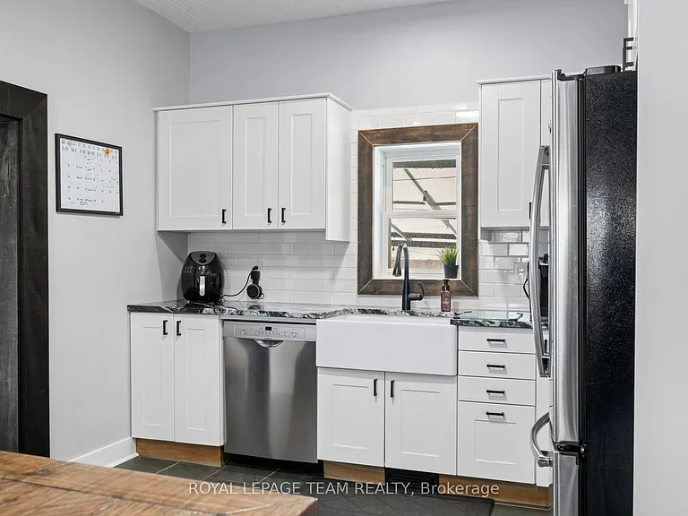 5529 Lion St — Photo 12
