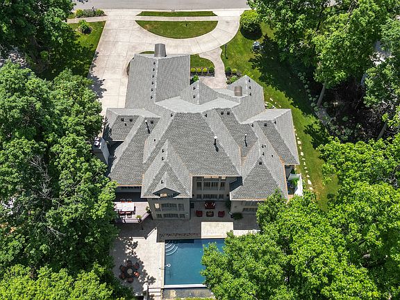 4th image of 212 Ashbourne Dr