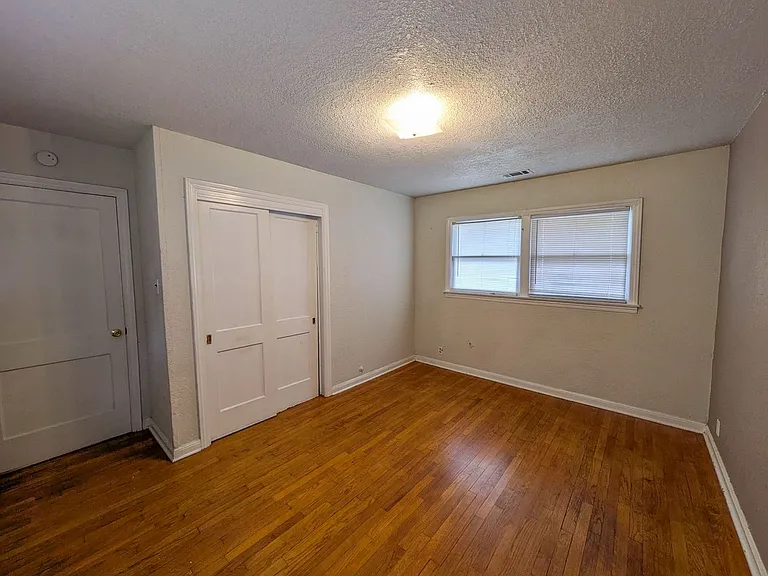 306 Bridal Wreath Ave — Photo 10