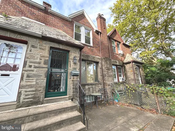 3102 Fanshawe St, Philadelphia, PA 19149