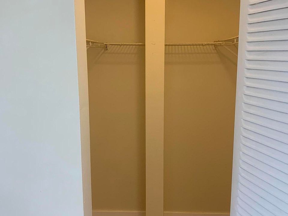 1st image of 4364 NW 9th Ave APT 15-3B