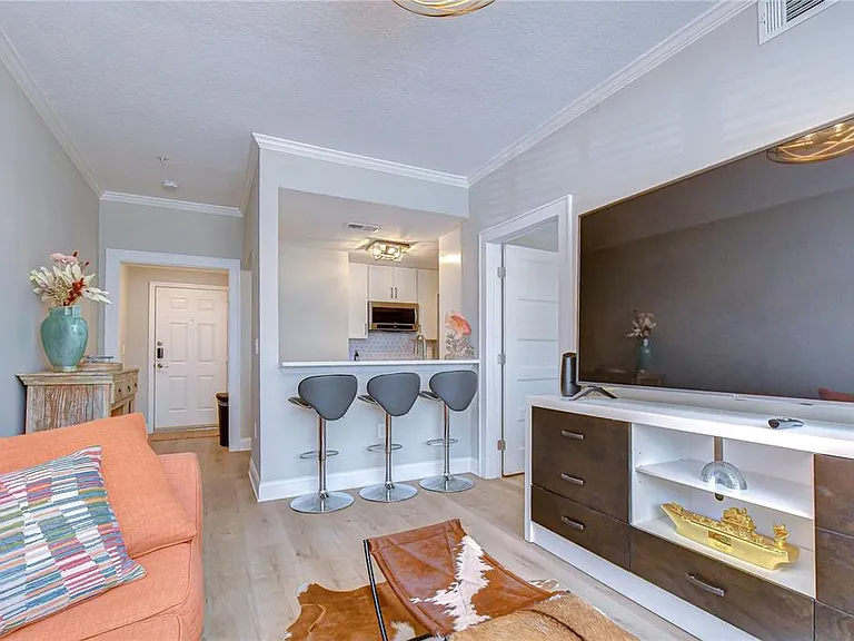 800 S Dakota Ave #121 — Photo 3