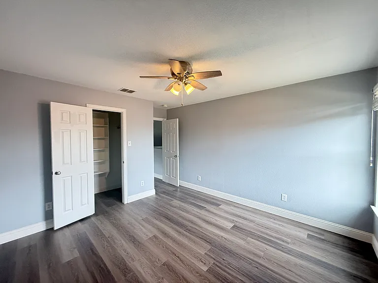 11021 Firefly Ln — Photo 6