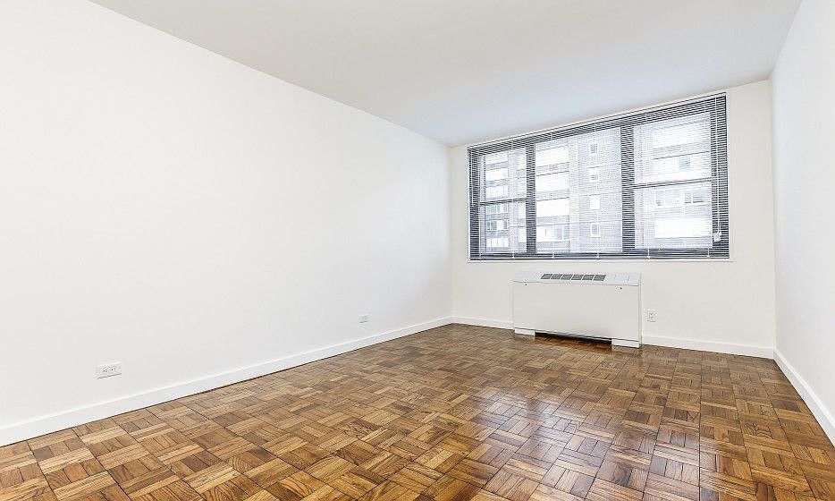 1st image of 330 W 58th St APT 9P