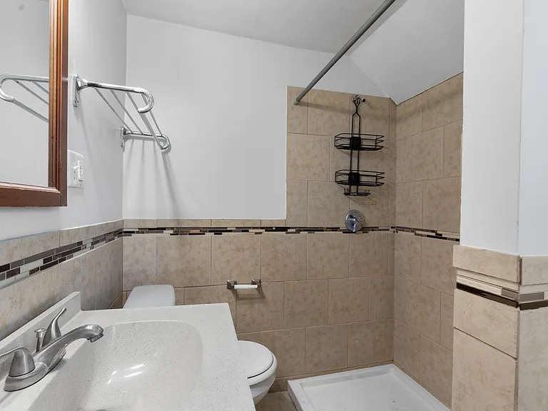 296 Washington Ave #2 — Photo 7