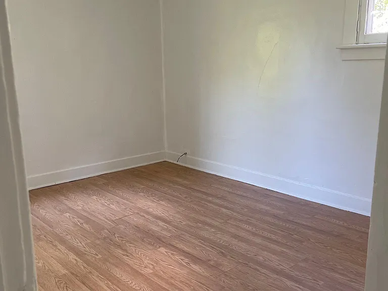 112 Schuele Ave #2 — Photo 7