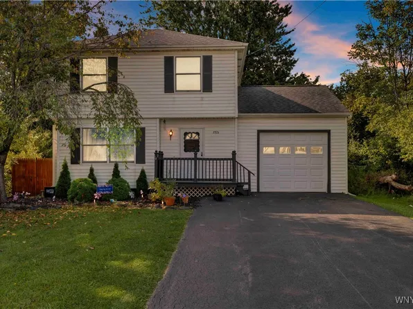 7715 4th Ave, Niagara Falls, NY 14304
