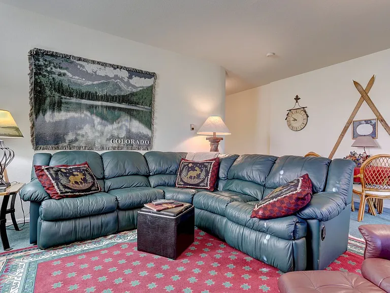192 Burgundy Cir — Photo 11