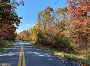 2 Quaker Lake Trl, Capon Bridge, WV 26711