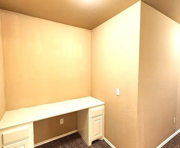 13705 Oxford Dr — Photo 35