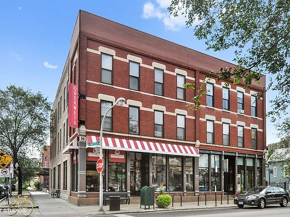 2nd image of 3053 N Sheffield Ave #3055-3B