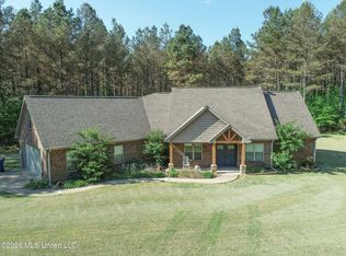 1407 McClyde Rd, Como, MS 38619