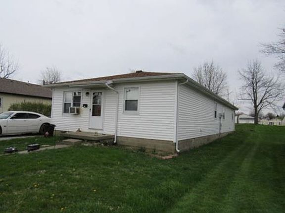 4th image of 317 W 4th St