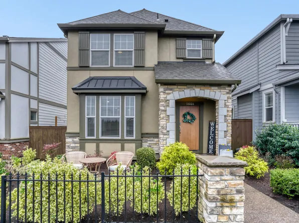 11026 SW Stockholm Dr, Wilsonville, OR 97070