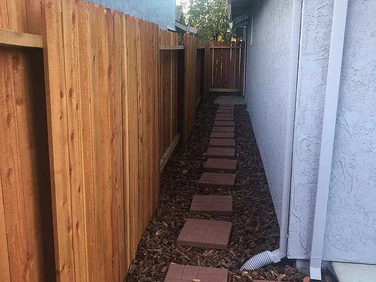 1323 Hidalgo Cir — Photo 26