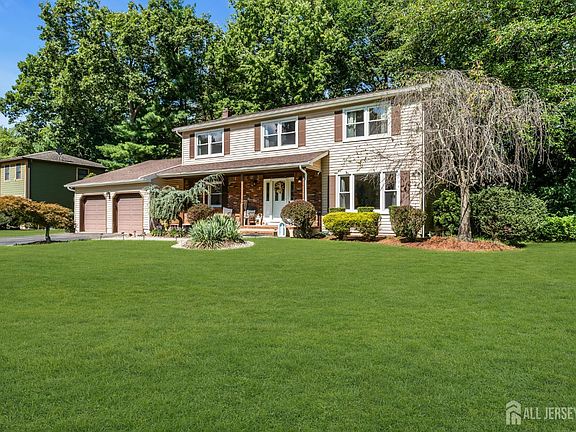 4th image of 6 Mount Ct