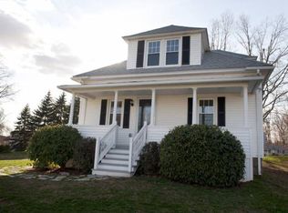 69 3rd St, Suffield, CT 06078