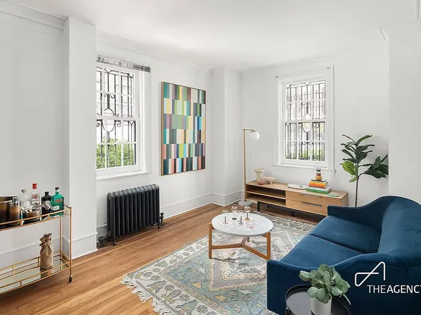 29 E 9th St APT 1, New York, NY 10003