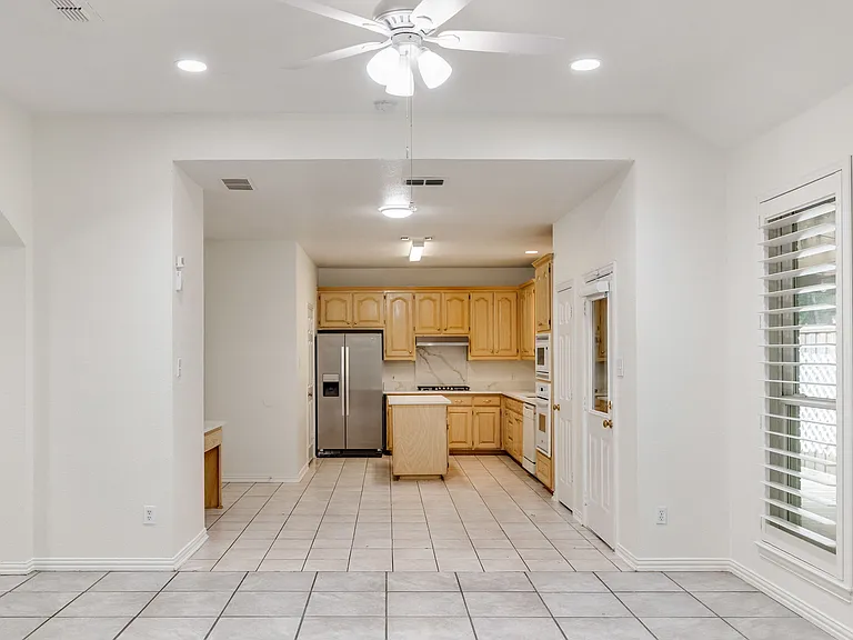 1131 Indy Ct — Photo 10