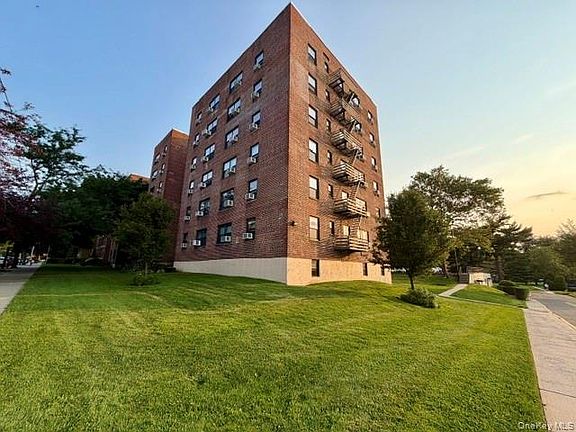 3rd image of 7350 Bell Blvd APT 1A