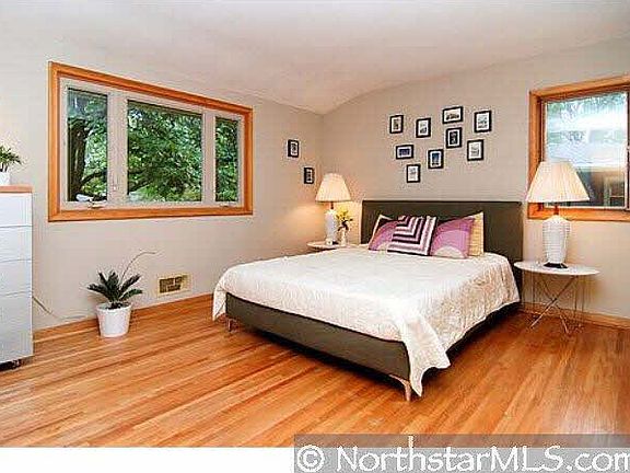 4th image of 2585 Brookridge Avenue
