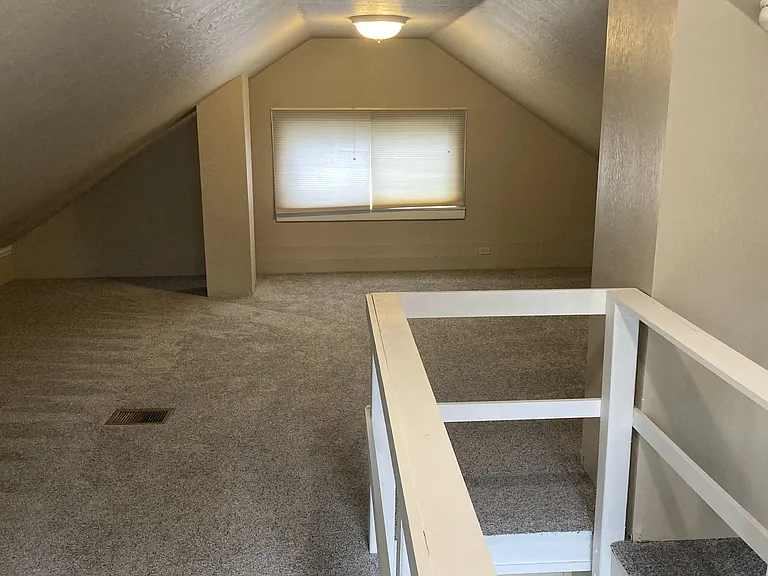 1513 22nd St NE — Photo 5