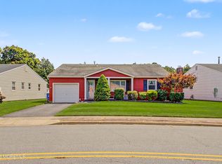 153 Westbrook Drive, Toms River, NJ 08757