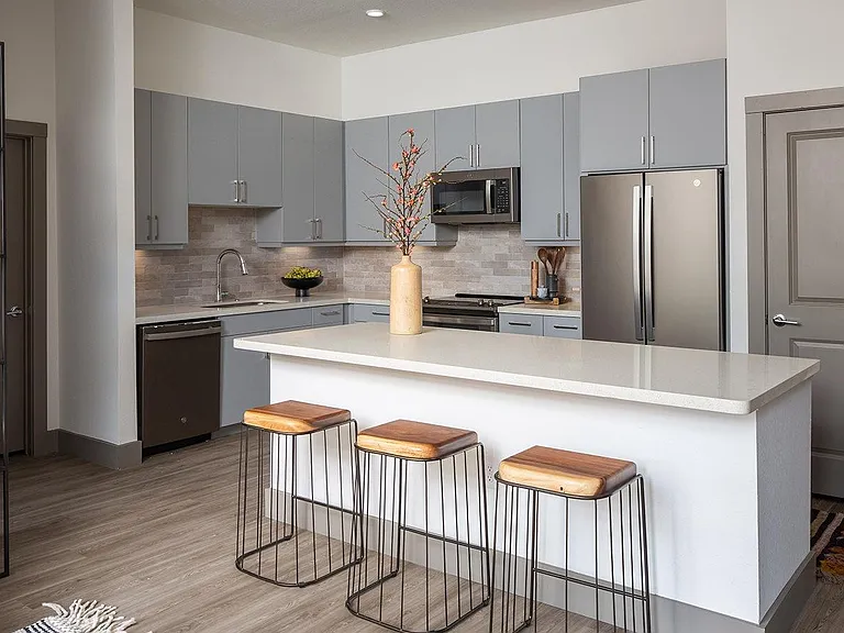 5301 Stuart Cir #101 — Photo 3