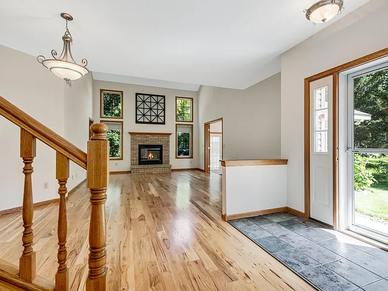 107 County Road F W — Photo 35