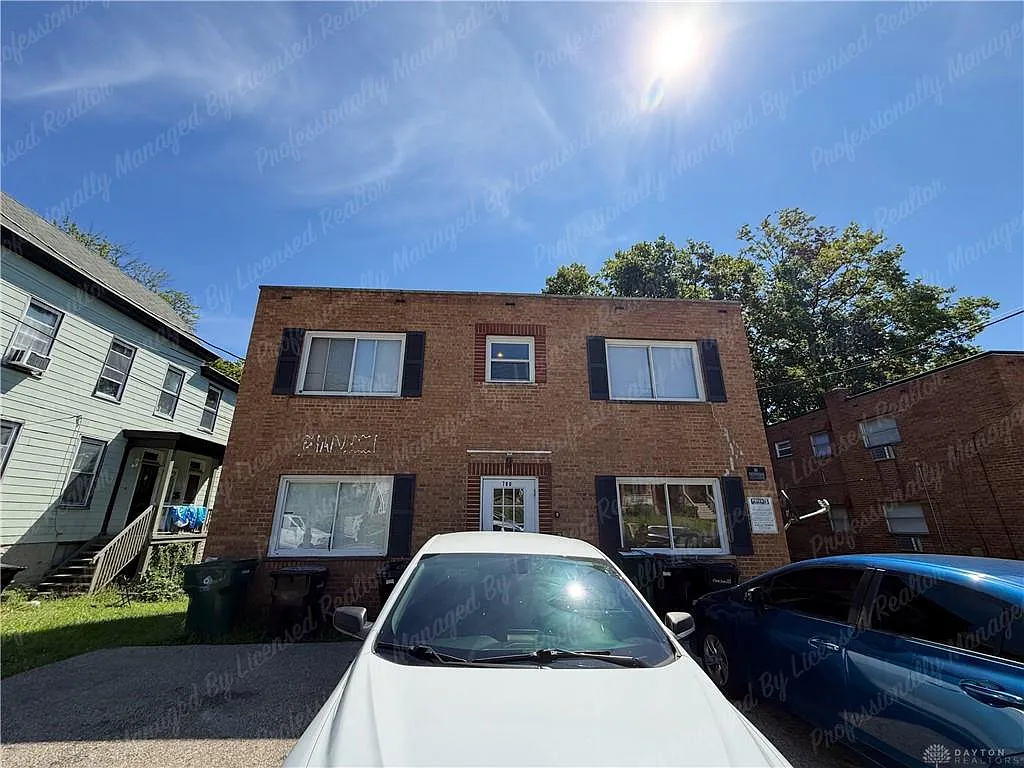 1 bed, 1.0 bath, $825 — Photo 1