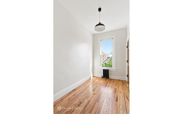 Rented by Douglas Elliman | media 19