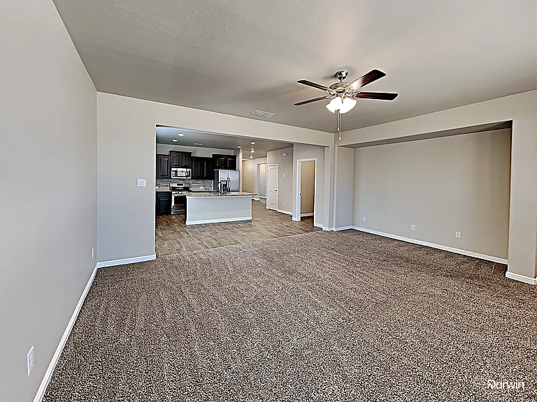2606 Lavender Ln — Photo 8