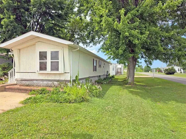 4250 State Highway 307 #34, Geneva, OH 44041