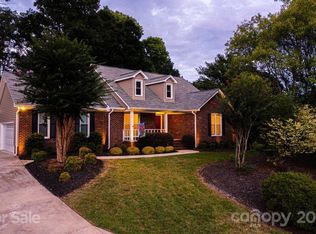 303 Setter Ct SE, Concord, NC 28025