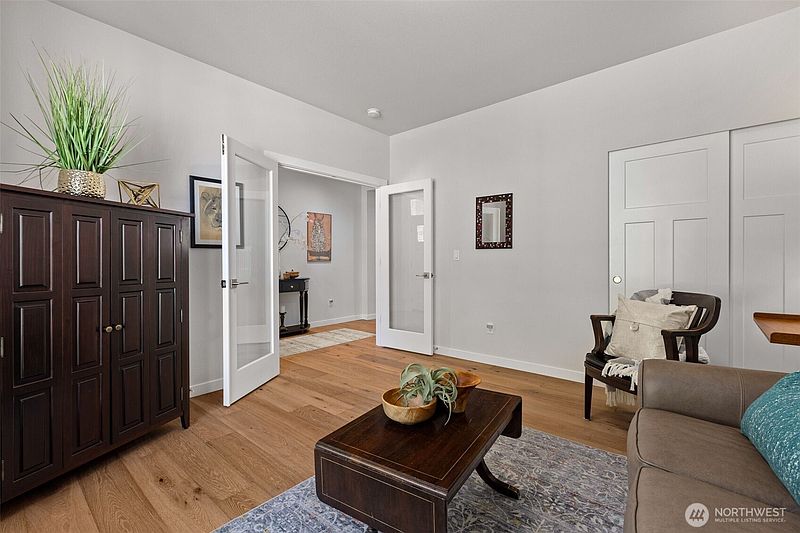 5th image of 845 Bodie Court SE
