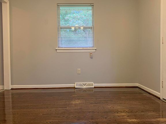4th image of 3429 Signal Hill Ave NW