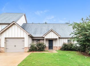 177 Colony Park Ln, Locust Grove, GA 30248