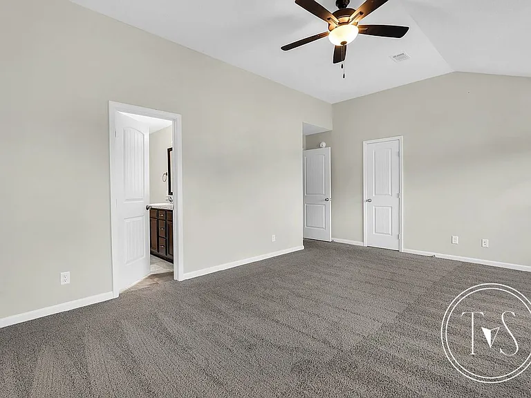 200 Alcove Ct — Photo 12