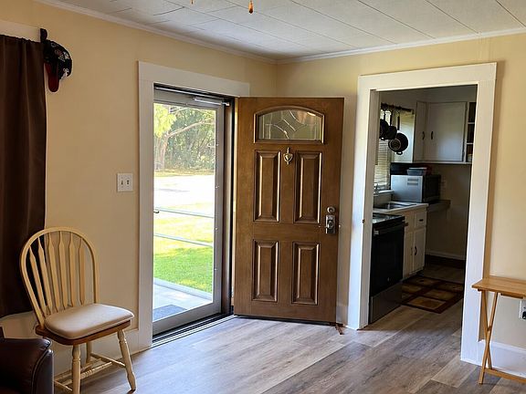 3rd image of 3066 S Fountain Road